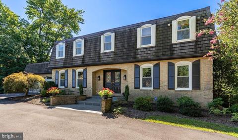 9912 Glenolden Dr, Potomac, MD 20854