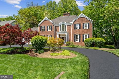 9213 Fall River Ln, Potomac, MD 20854