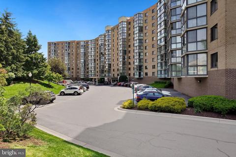 3310 N Leisure World Blvd #301, Silver Spring, MD 20906