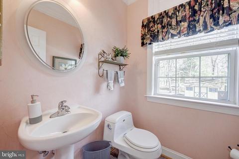 15529 Thompson Rd, Silver Spring, MD 20905 photo 19