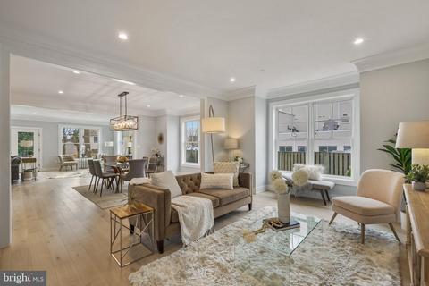 3714 Farragut Ave, Kensington, MD 20895