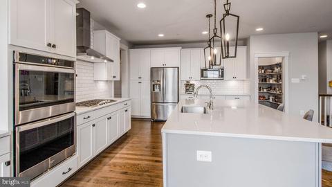 18605 Compher Ct, Poolesville, MD 20837 photo 5
