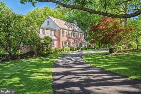 1 Stanmore Ct, Potomac, MD 20854