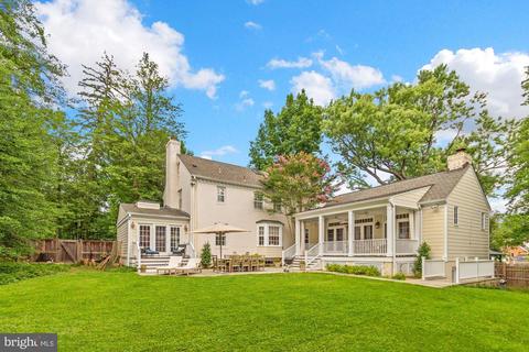 3540 Woodbine St, Chevy Chase, MD 20815