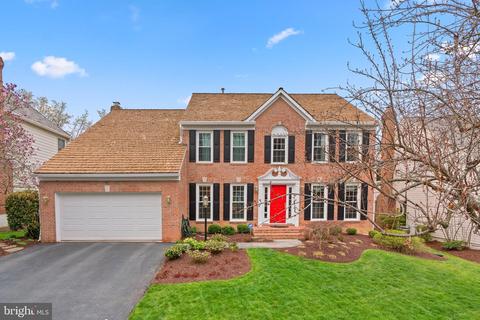 17702 Globe Theatre Dr, Olney, MD 20832