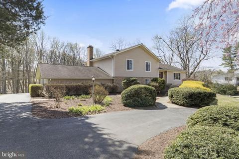 14910 Springfield Rd, Darnestown, MD 20874