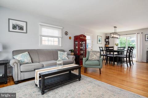 708 Kerwin Rd, Silver Spring, MD 20901 photo 5