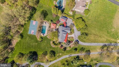 1330 Hennessy Ter, Sandy Spring, MD 20860