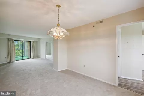 15107 Interlachen Dr #2-812, Silver Spring, MD 20906 photo 14