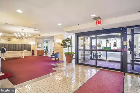 15107 Interlachen Dr #2-812, Silver Spring, MD 20906 photo 2