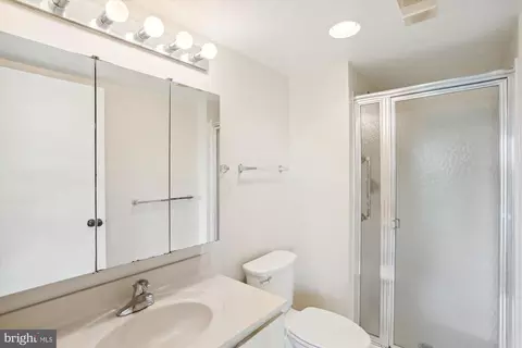 15107 Interlachen Dr #2-812, Silver Spring, MD 20906 photo 28