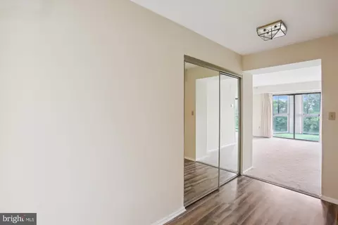 15107 Interlachen Dr #2-812, Silver Spring, MD 20906 photo 4