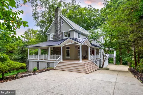 11608 Luvie Ct, Potomac, MD 20854