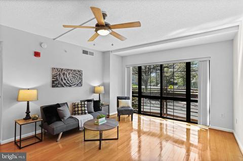 7915 Eastern Ave #208, Silver Spring, MD 20910