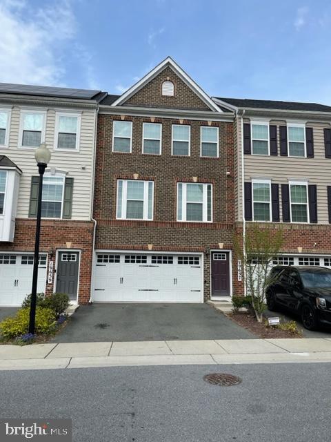 19657 Vaughn Landing Dr, Germantown, MD 20874