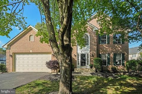 18925 Saint Albert Dr, Brookeville, MD 20833