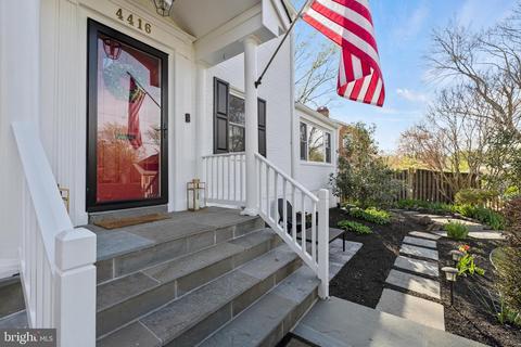 4416 Puller Dr, Kensington, MD 20895