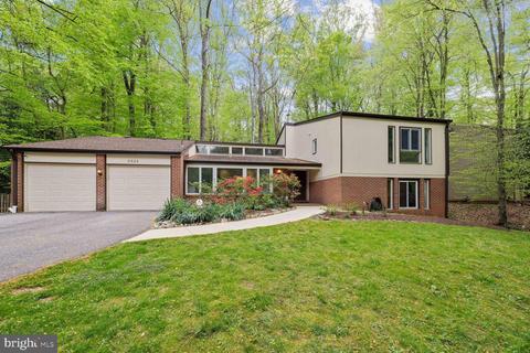 8626 Timber Hill Ln, Potomac, MD 20854