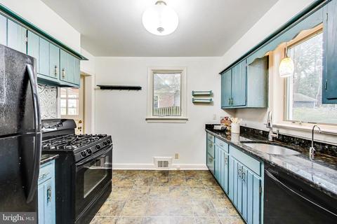9216 Mintwood St, Silver Spring, MD 20901 photo 8