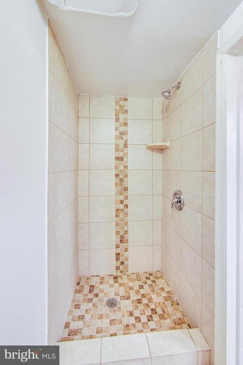 9216 Mintwood St, Silver Spring, MD 20901 photo 28
