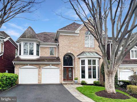 5511 Thornbush Ct, Bethesda, MD 20814