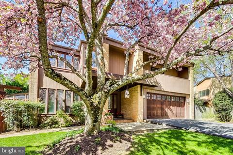 9504 Starmont Rd, Bethesda, MD 20817