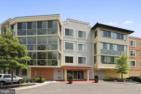 15000 Pennfield Cir #303, Silver Spring, MD 20906