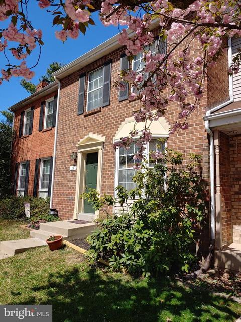 17 Crystal Rock Ct, Germantown, MD 20874