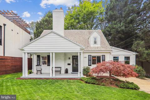 3203 Coquelin Ter, Chevy Chase, MD 20815
