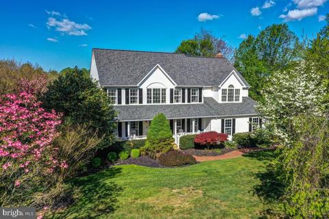 24216 Clematis Dr, Gaithersburg, MD 20882