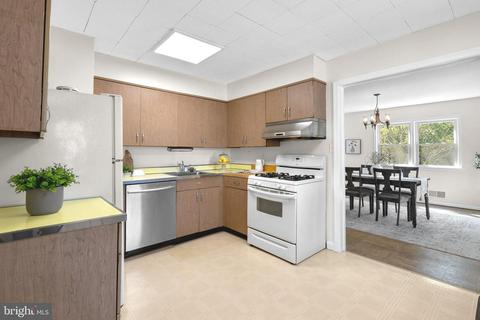 9900 Braddock Rd, Silver Spring, MD 20903 photo 13