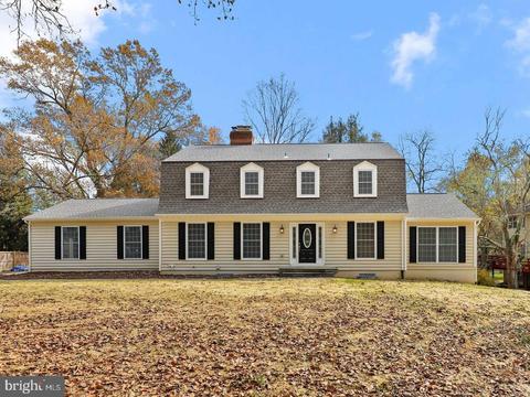 9501 Falls Rd, Potomac, MD 20854