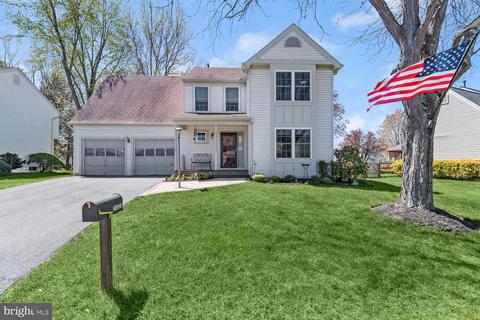 24020 Pecan Grove Ln, Gaithersburg, MD 20882