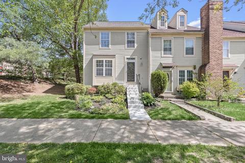 1732 Featherwood St, Silver Spring, MD 20904
