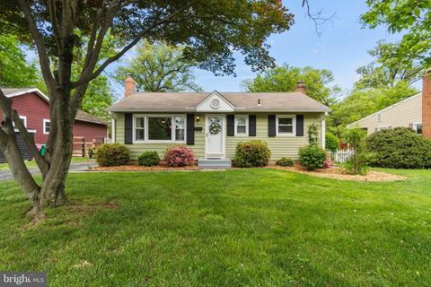 104 Dogwood Dr, Gaithersburg, MD 20877