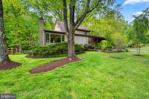 14704 Fireside Dr, Silver Spring, MD 20905
