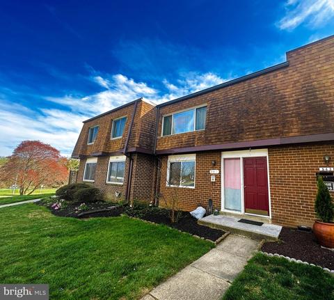 541 Summit Hall Rd #541, Gaithersburg, MD 20877