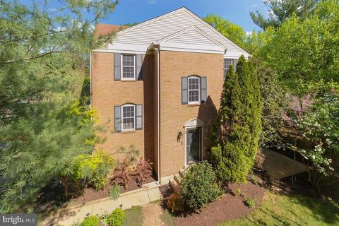 2 Narrowleaf Ct, Gaithersburg, MD 20878