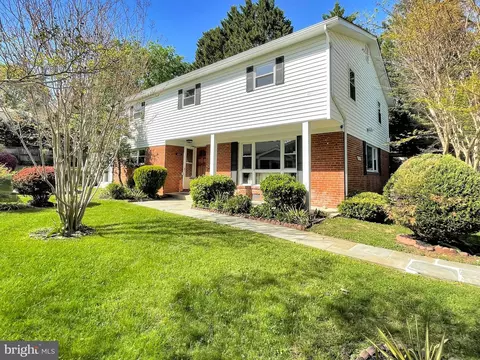10114 Kensington Pkwy, Kensington, MD 20895