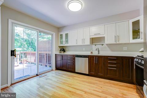 614 Suffield Dr, Gaithersburg, MD 20878 photo 6