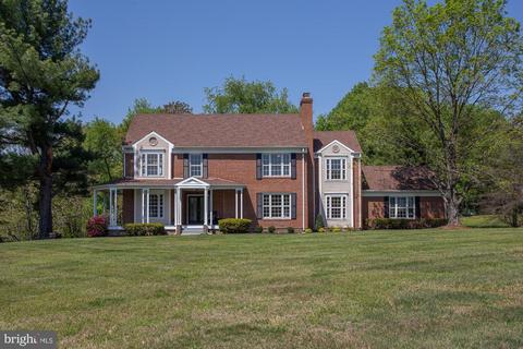 12424 Rivers Edge Dr, Potomac, MD 20854