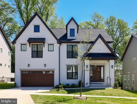 9509 Wildoak Dr, Bethesda, MD 20814