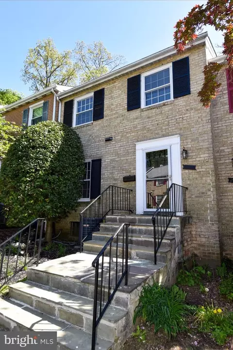 2106 Bucknell Ter #40, Silver Spring, MD 20902 photo 2