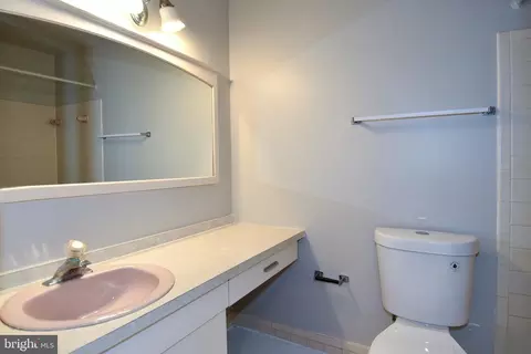 2106 Bucknell Ter #40, Silver Spring, MD 20902 photo 29