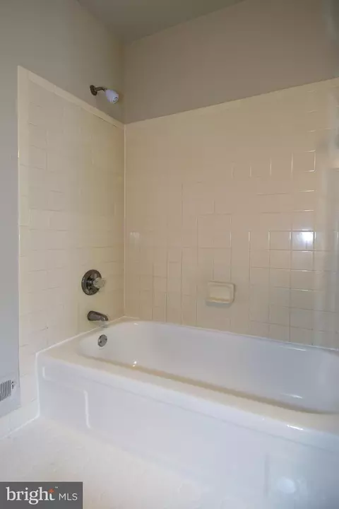 2106 Bucknell Ter #40, Silver Spring, MD 20902 photo 30