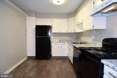 2106 Bucknell Ter #40, Silver Spring, MD 20902 photo 8