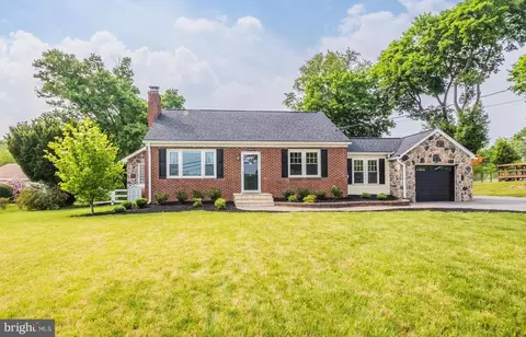 8933 Watkins Rd, Gaithersburg, MD 20882