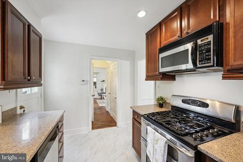 303 Brewster Ave, Silver Spring, MD 20901 photo 10