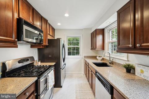 303 Brewster Ave, Silver Spring, MD 20901 photo 9