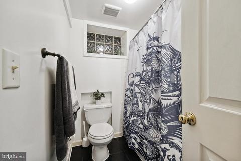 303 Brewster Ave, Silver Spring, MD 20901 photo 22